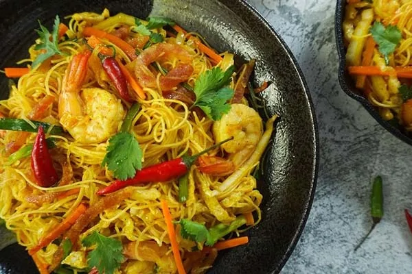 Bún gạo xào Singapore - 100 món ăn Việt